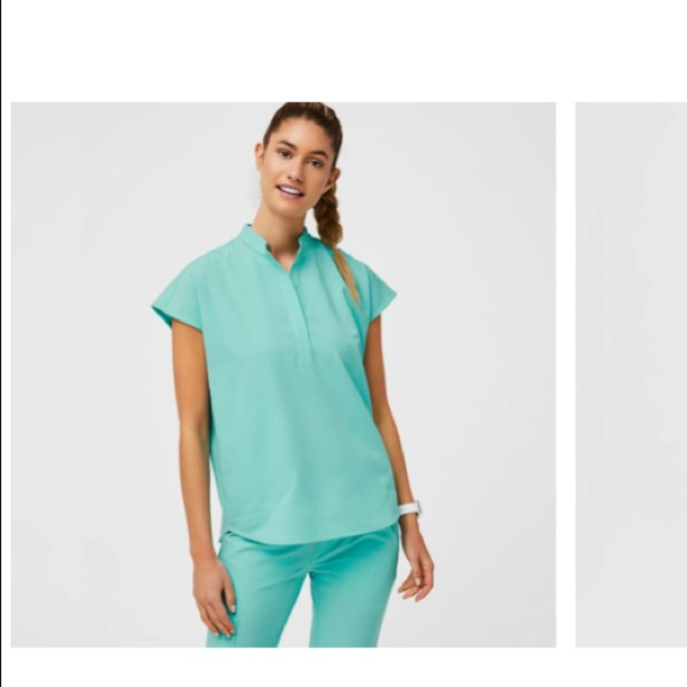NWT fresh aqua FIGS set
